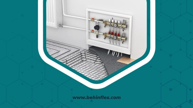 انواع گرمایش از کف حمام: برقی برای نصب سریع و فضاهای کوچک، آبی برای صرفه‌جویی انرژی و عمر طولانی.